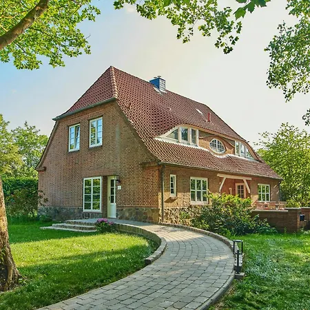 Artist's House In Aukrug Nature Park Holiday home *